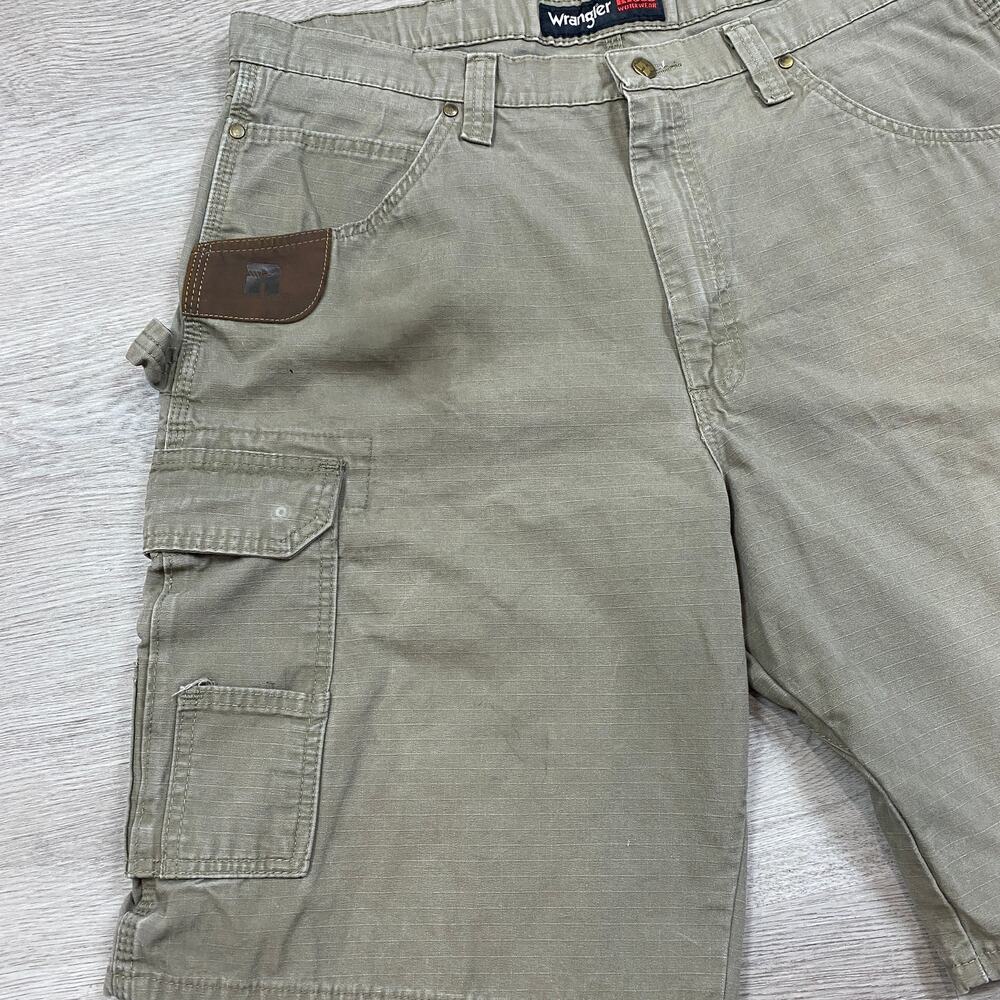 Wrangler Riggs Workwear Cargo 11" Shorts Men's 38 - Picture 2 of 12